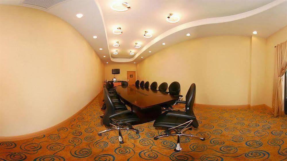 Holiday Inn Express Hotel & Suites La Place By Ihg Exterior foto